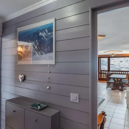 Charming 3br In Ski-in&ski-out - What'app - 0034-635-520-036 - For Reservations! * Val Thorens